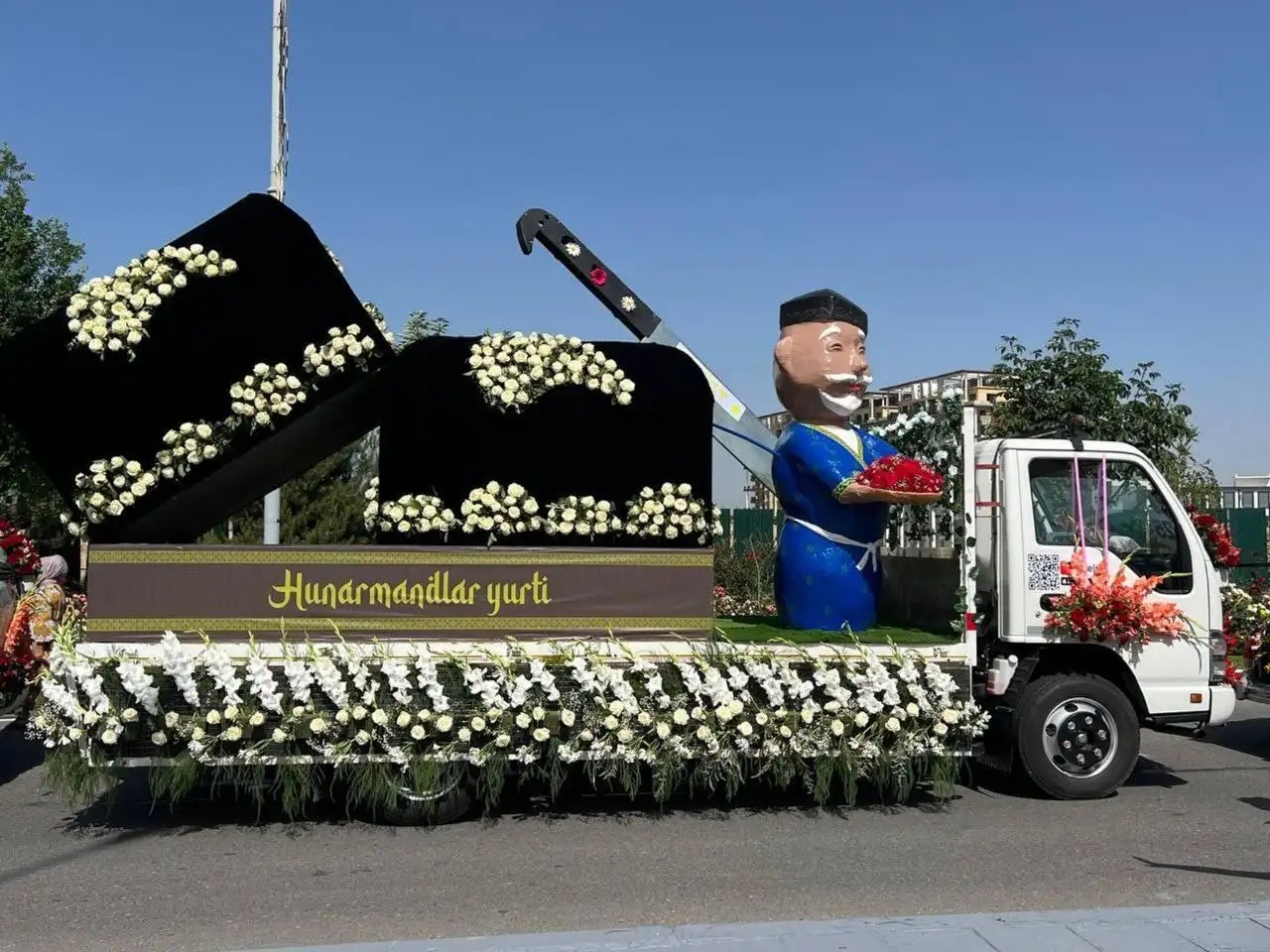 Qizil atirgullar