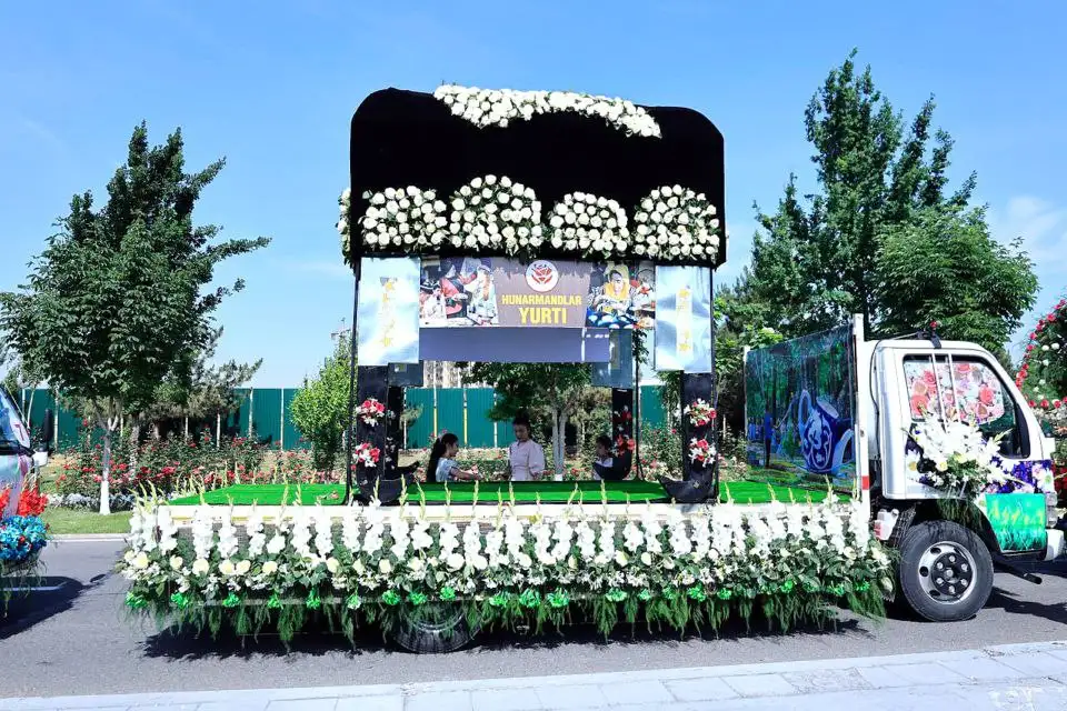 Sariq qashqargullar